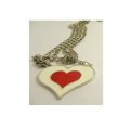 OEM Design Garment Decoração Red Heart Metal Necklace